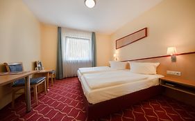 Montana Hotel